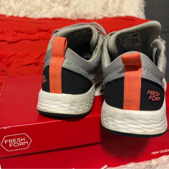 New Balance Sneakers - Picture 2 of 6